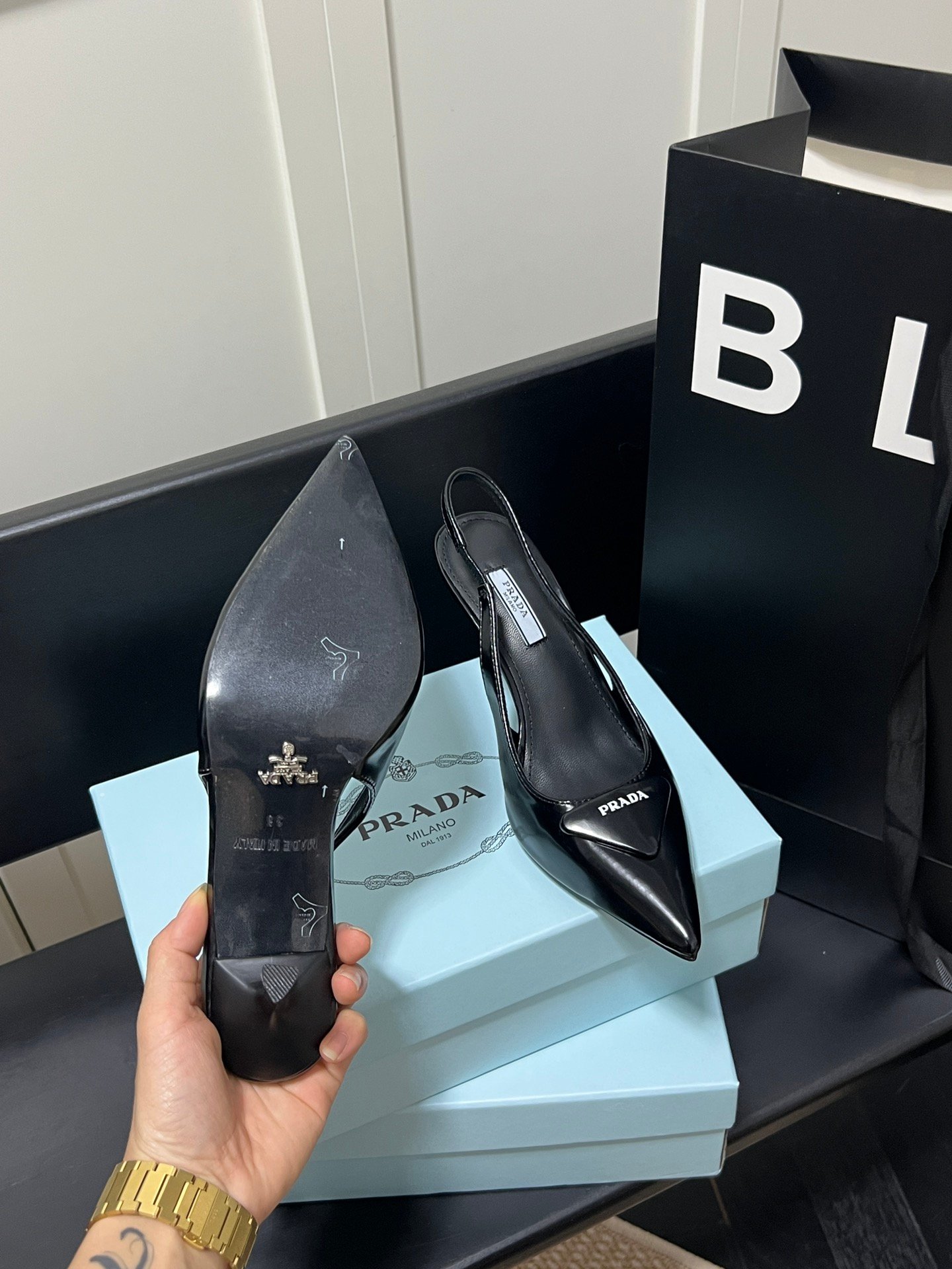 PR Slingback Pointed Toe Pumps Black Patent Leather - Heels - Image 9