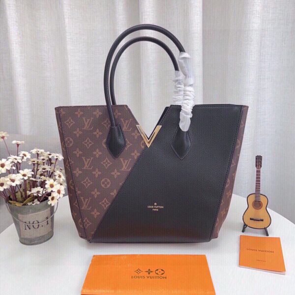 LV V Tote MM Monogram and Black Leather - Bag