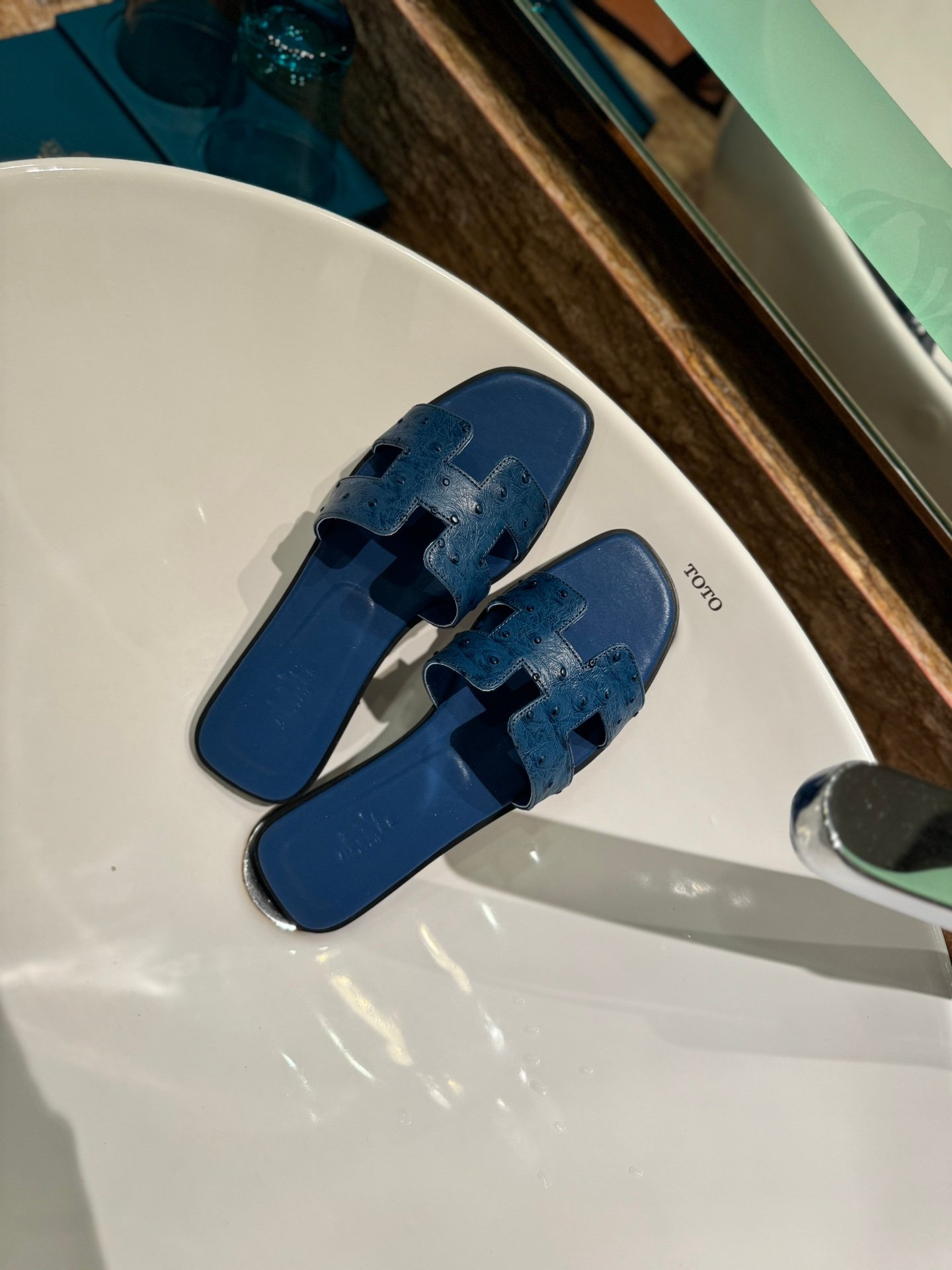 HM Oran Sandals Blue Leather - Slides - Image 6
