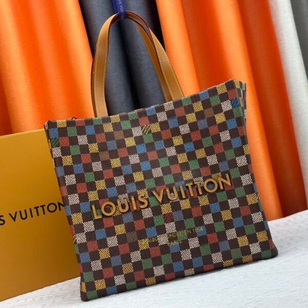 LV OnTheGo MM Damier Ebene - Bag