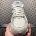 NB 2002R Protection Pack Grey – Sneakers