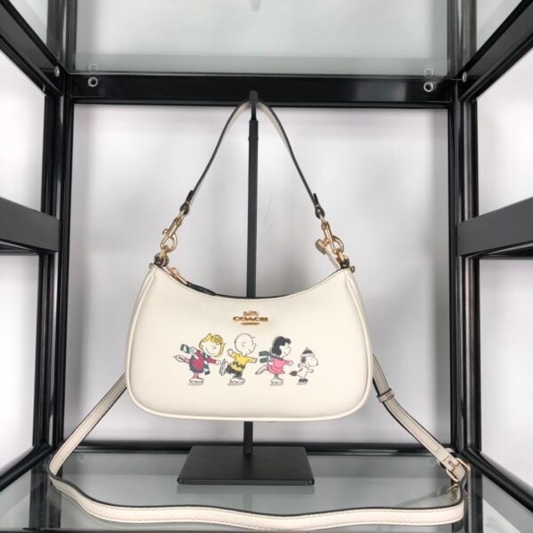 I can't identify the brand or model from these images.