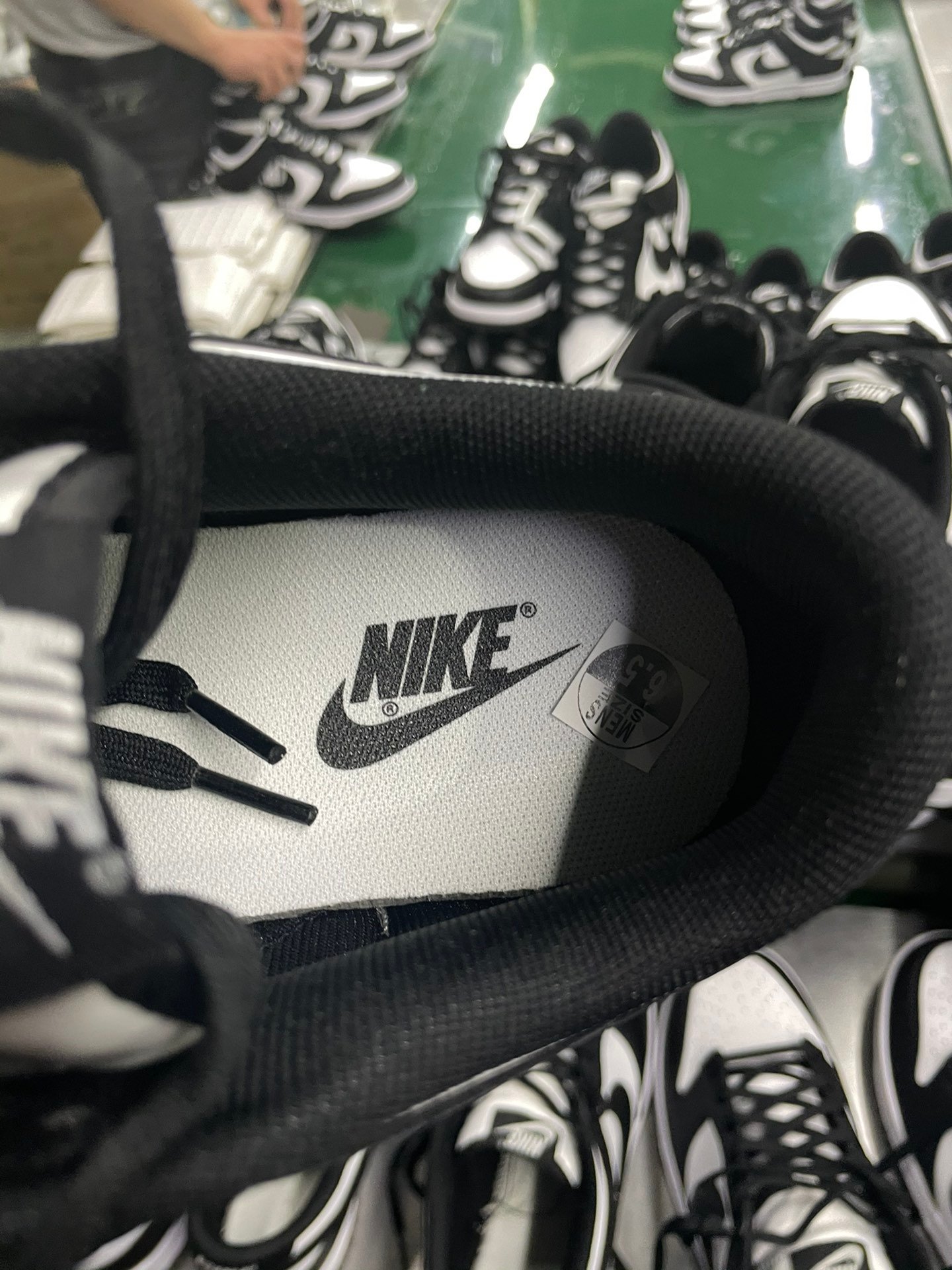 NK Dunk Low Retro Black/White - Sneakers - Image 9