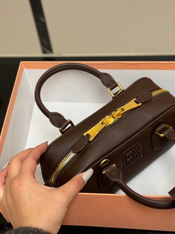 MIU Wander Matelassé Mini Brown Leather – Borsa
