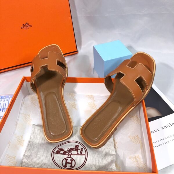 HM Oran Sandals - Slides