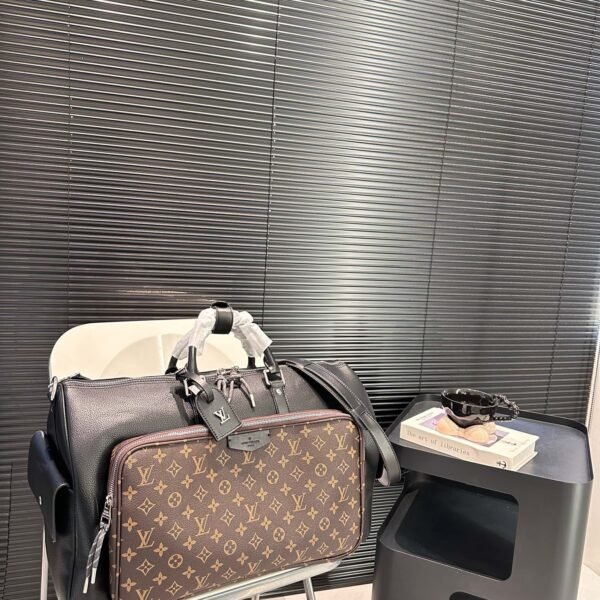 LV Keepall Bandoulière 45 - Bag