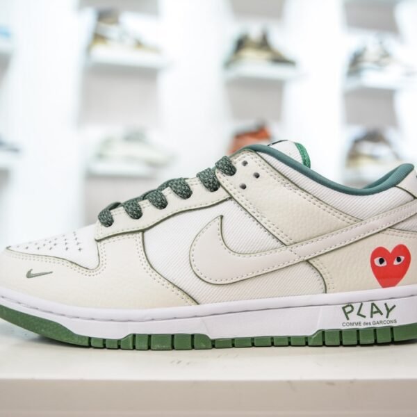 NK Dunk Low Comme des Garçons PLAY White/Green - Sneakers