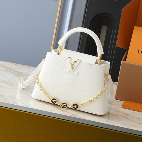 LV Capucines - Bag