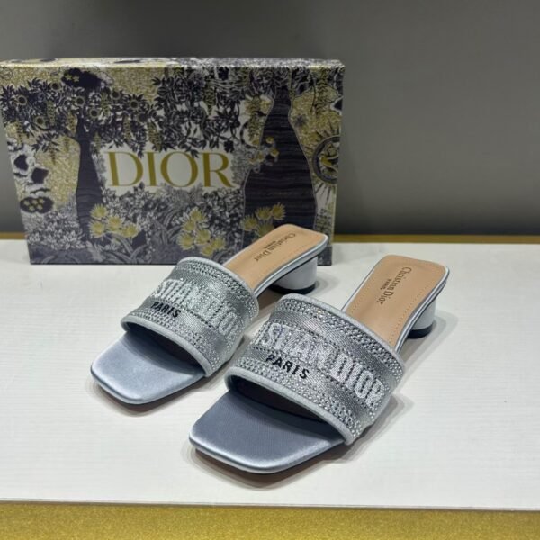 CD Dway Slide - Slides