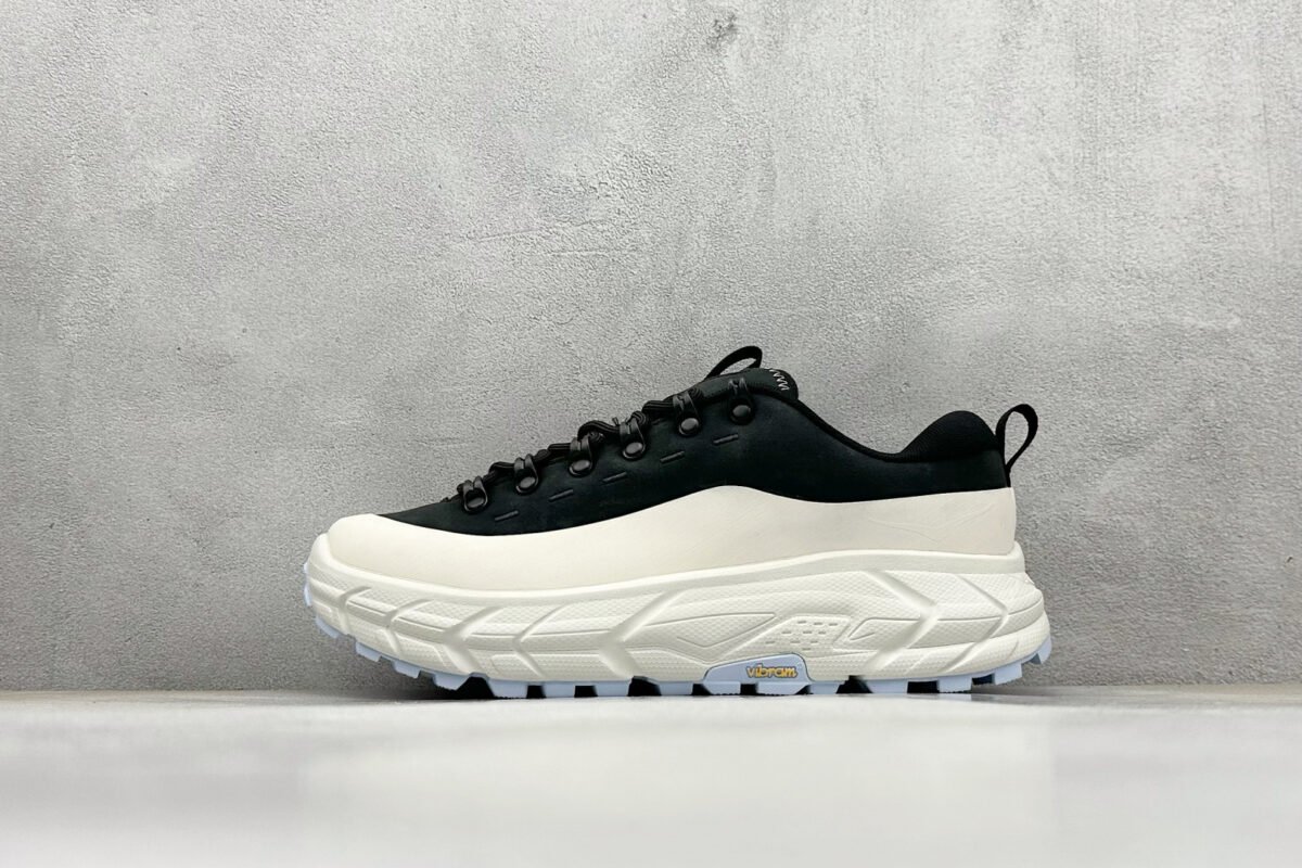 HK Tor Summit Black/White – Sneaker