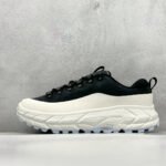 HK Tor Summit Black/White – Sneaker