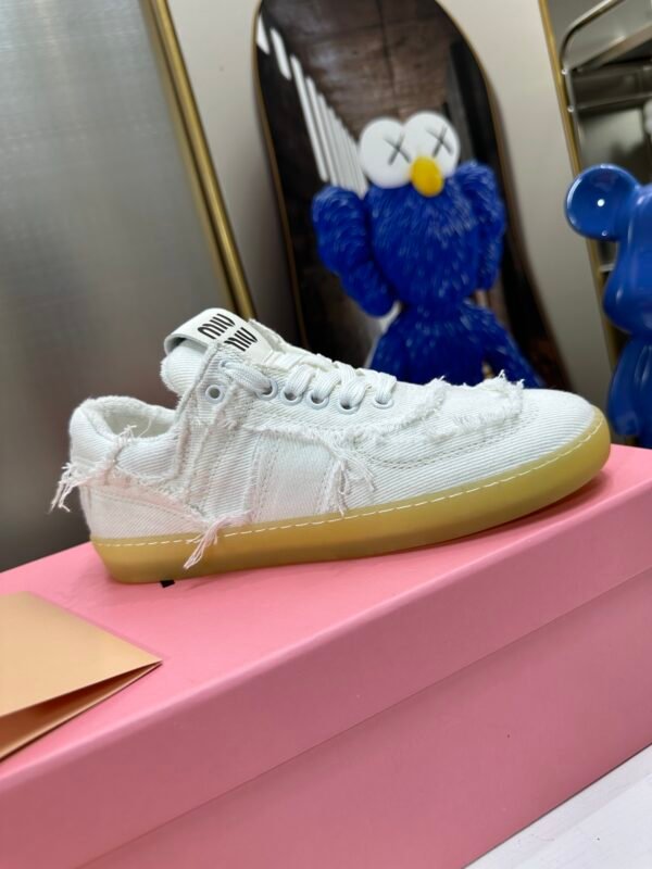 MIU Frayed Canvas Sneakers – Sneaker – Cuoio