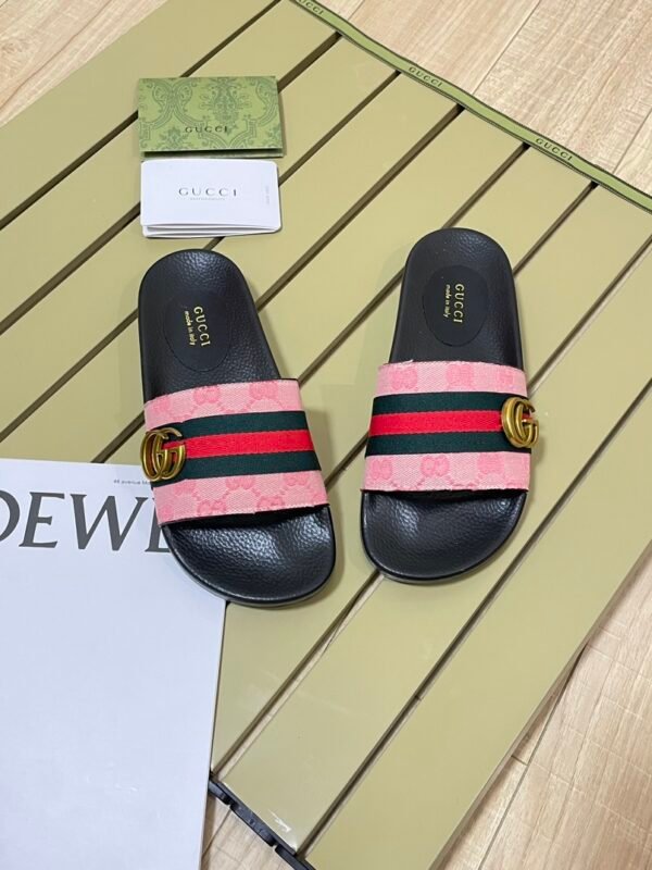 GG Pursuit – Slides