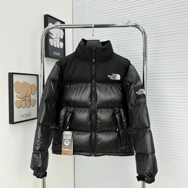 ```plaintext
TNF Nuptse Jacket - Jacket
```