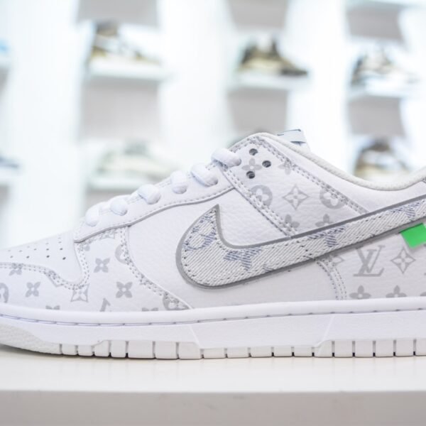 NK Dunk Low LV - Sneakers