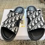 CD Dway Slides Oblique Canvas – Slides