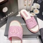 CC Quilted CC Chain Heel Slides – Slide