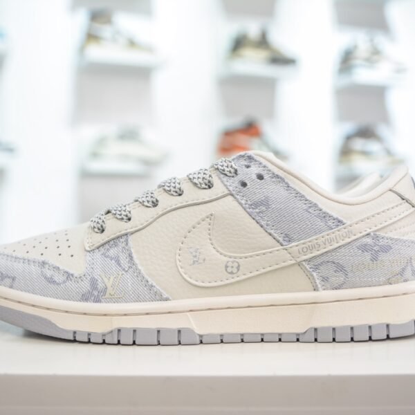 NK Dunk Low x LV Tie-Dye Denim - Sneakers