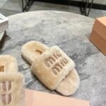 MIU Furry Slippers – Slide