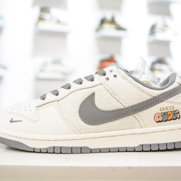 NK Dunk Low SB x GG - Sneakers