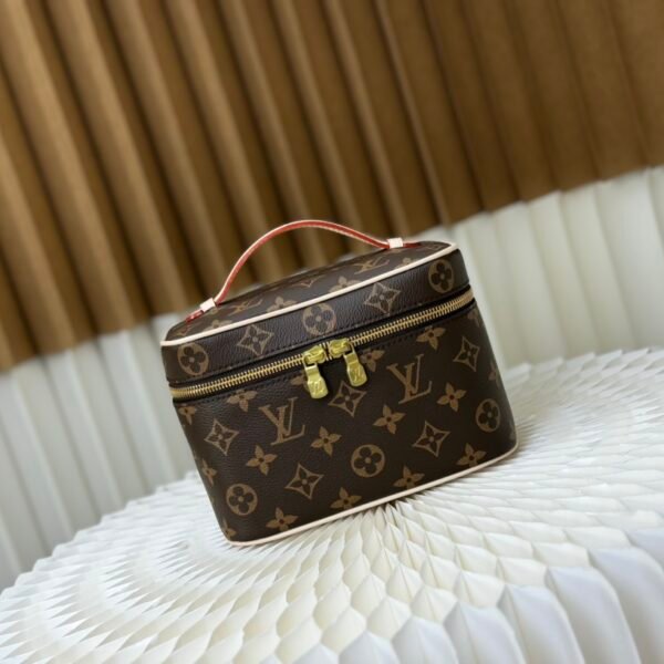 LV Nice BB - Bag