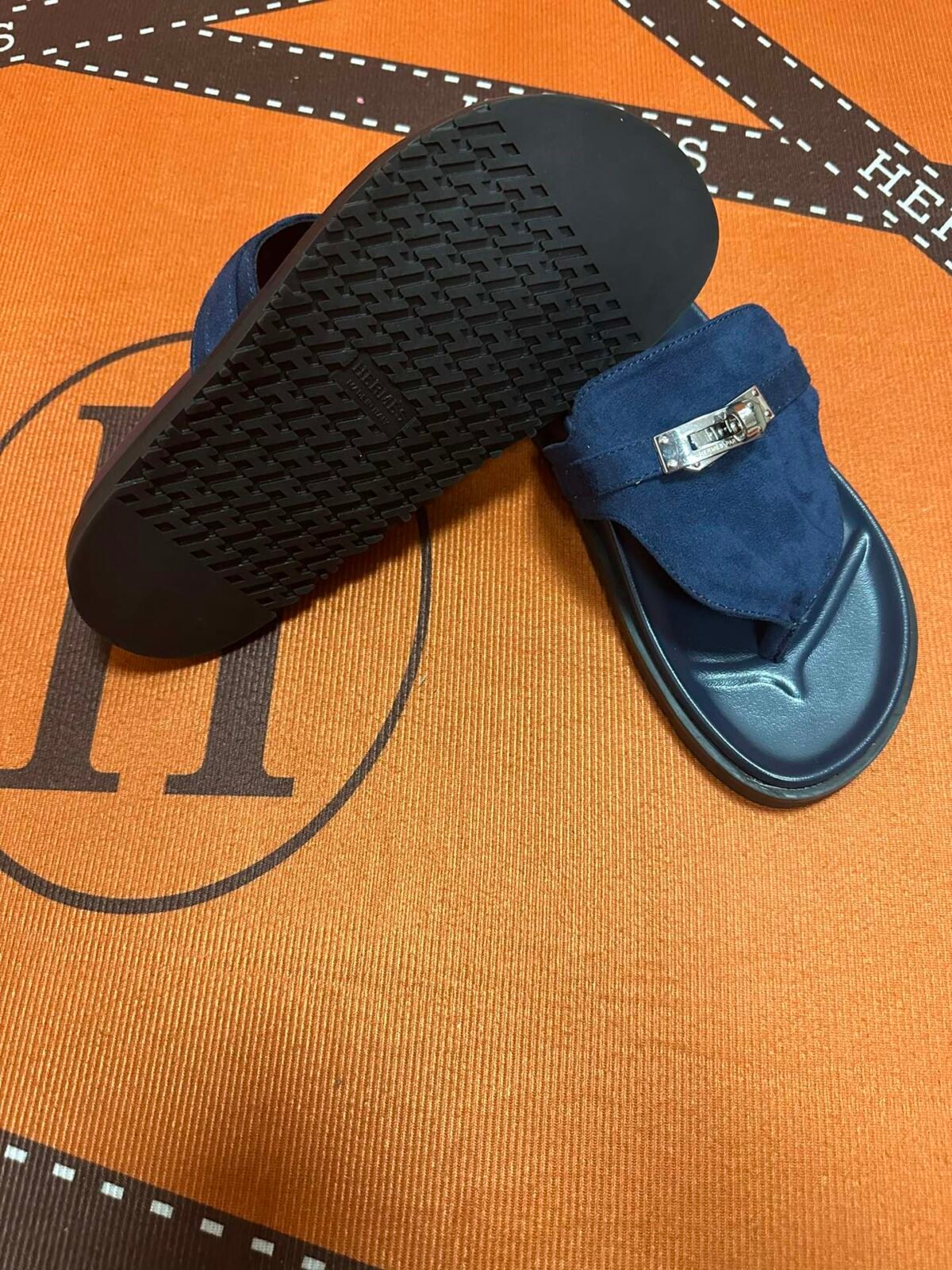HM Oran Sandals – Slides – Silver — 3