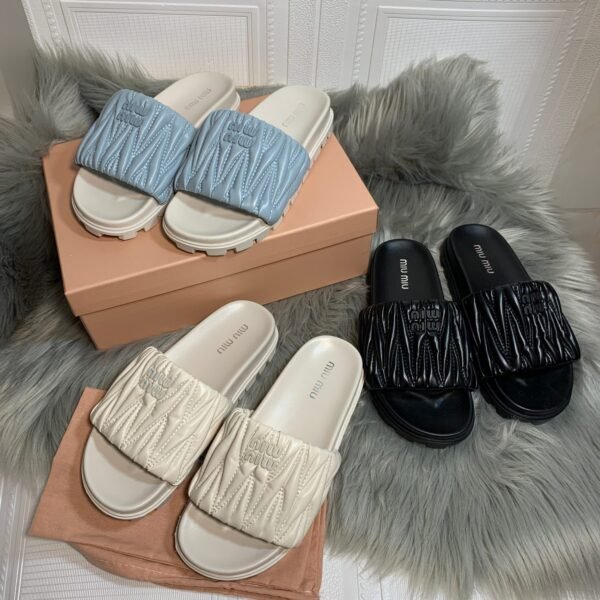 MIU Matelassé Nappa Leather Slides - Slides