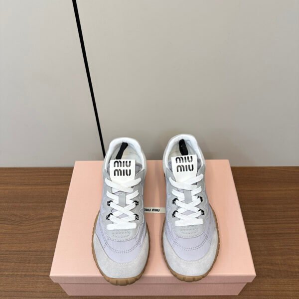 MIU Wander Sneakers White/Gum Sole - Sneakers