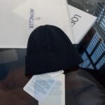 MCL Logo Beanie Black Wool – Hat – Red