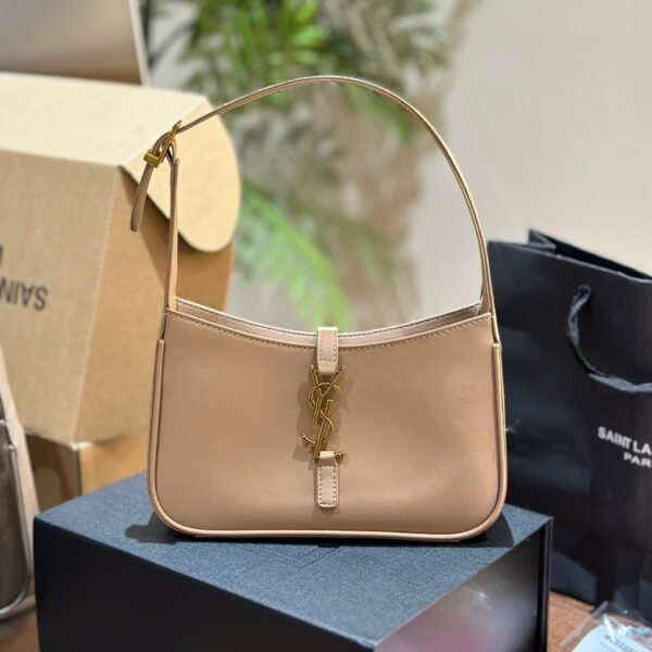 YSL Le 5 à 7 Hobo - Bag