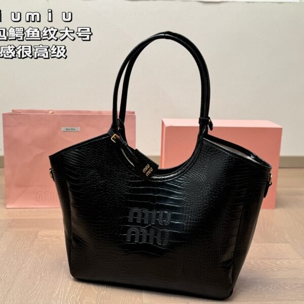 MIU Matelassé Coffer - Bag
