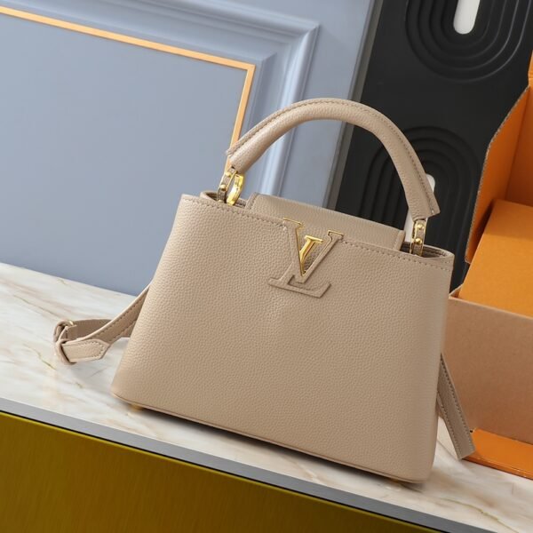 LV Capucines BB - Bag