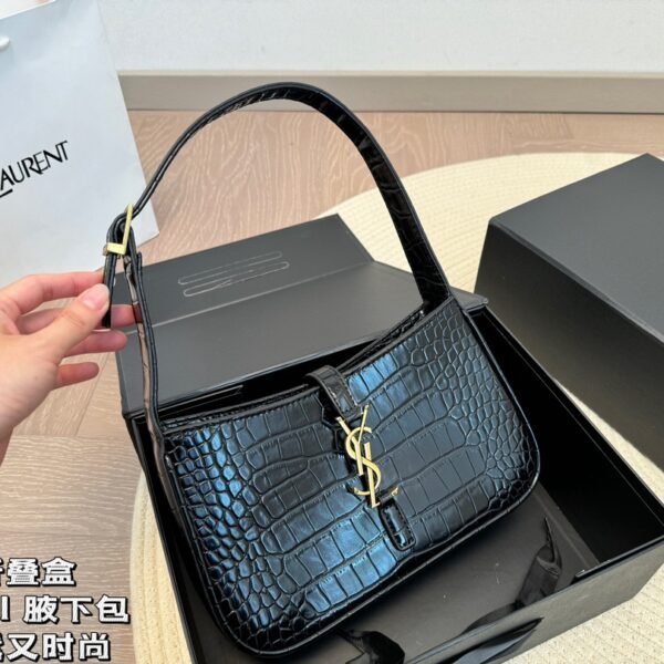 YSL Le 5 à 7 Hobo - Bag