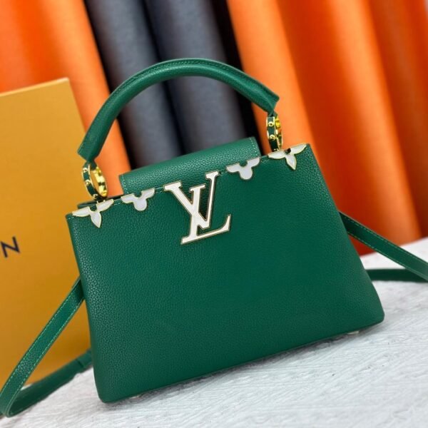 LV Capucines - Bag