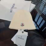 MCL Ribbed Wool Beanie Cream – Hat – Red