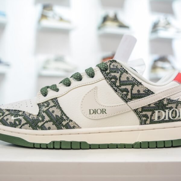 CD Dunk Low - Sneakers