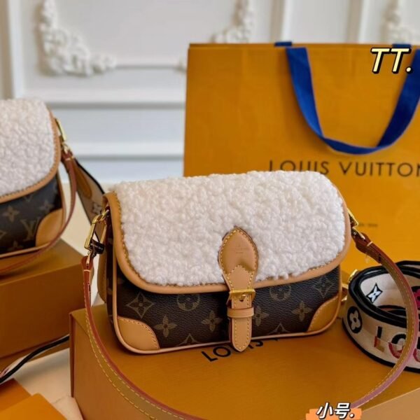 LV Buci Monogram Shearling - Bag