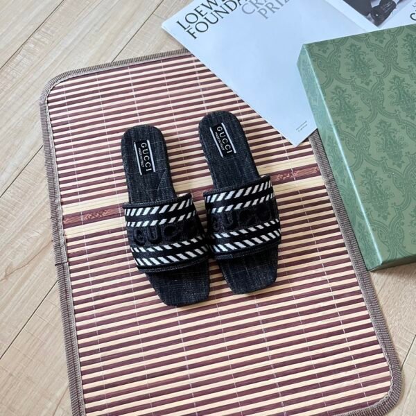 GG GG Denim Slide Sandals - Slides