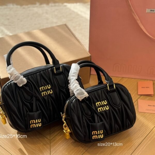 MIU Matelassé Bowling Bag Black Leather - Bag