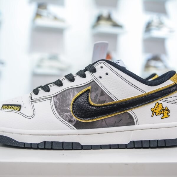 NK Dunk Low SB Wukong - Sneakers