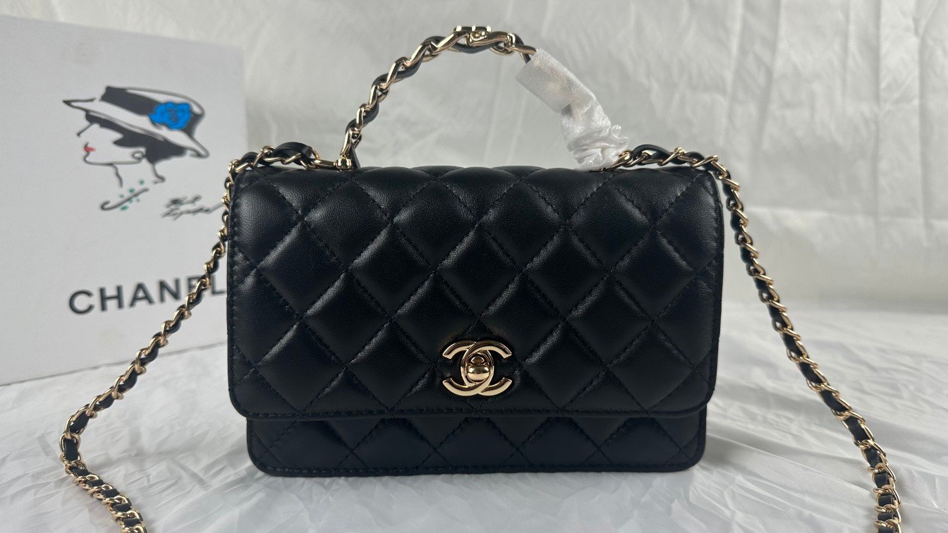 CC Classic Flap Small Lambskin - Bag - Image 2