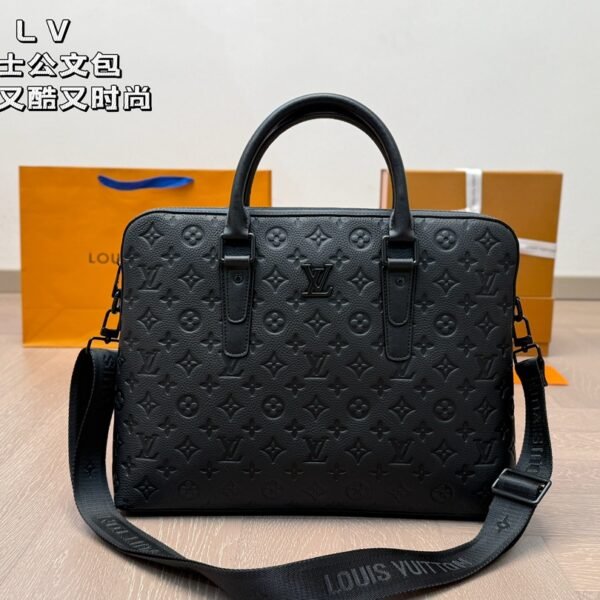 LV Porte-Documents Voyage Monogram Eclipse - Bag