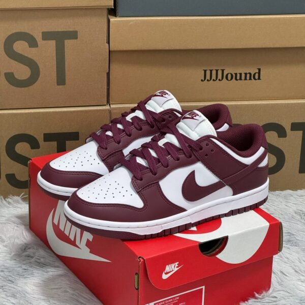 NK Dunk Low - Sneakers