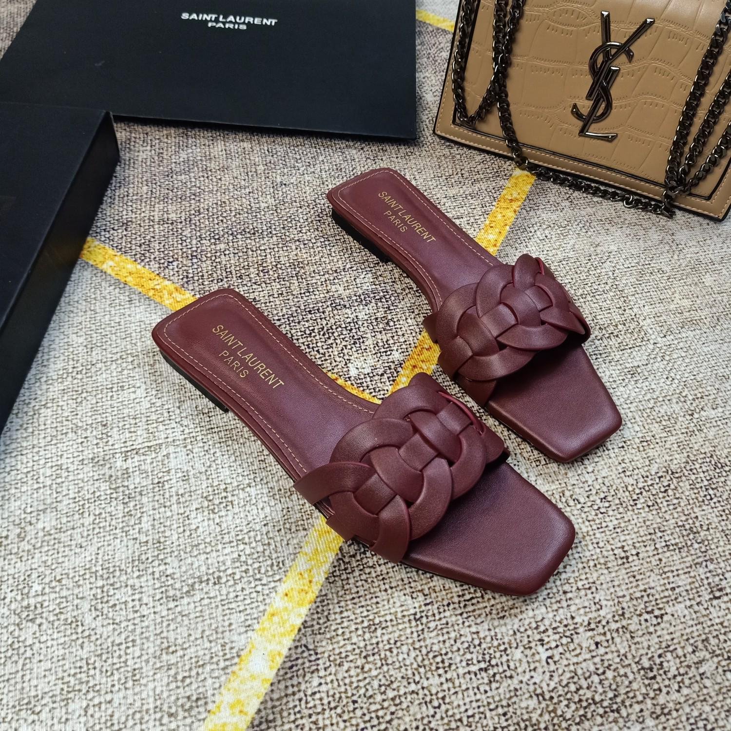 YSL Nu Pieds Beige Patent Leather - Sandals - Image 6