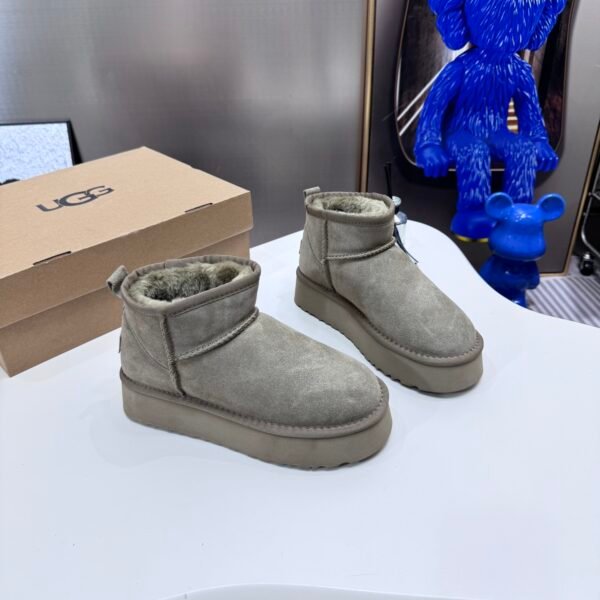 UGG Classic Ultra Mini - Boots