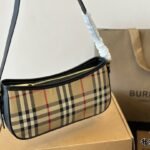 BBR Vintage Check Baguette Beige/Black – Bag