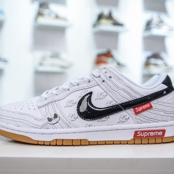 NK Dunk Low Supreme White Cement White/Black - Sneakers