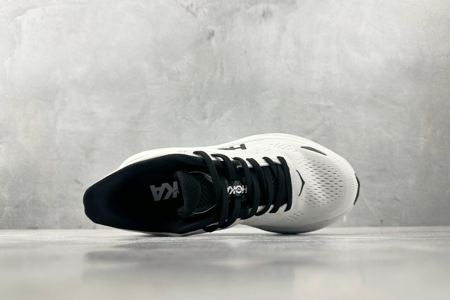 HK Bondi 8 – Sneakers – Black — 3