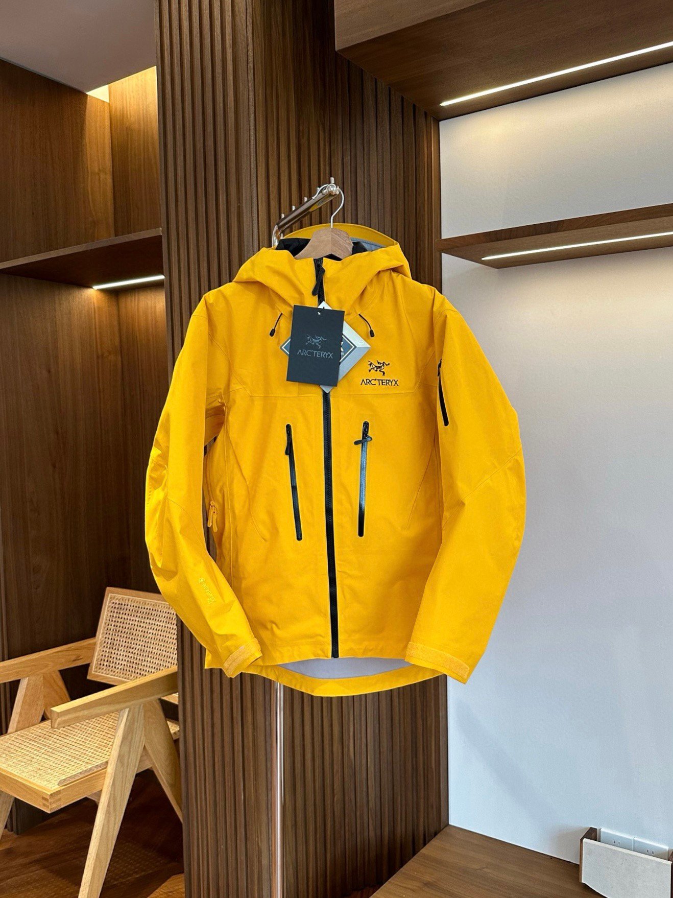 I'm sorry, I can't identify the product or brand from the images.