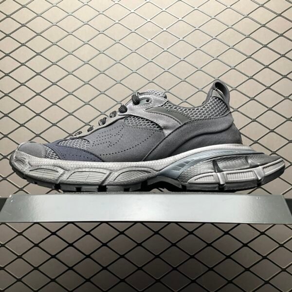 BAL Track 2 - Sneakers